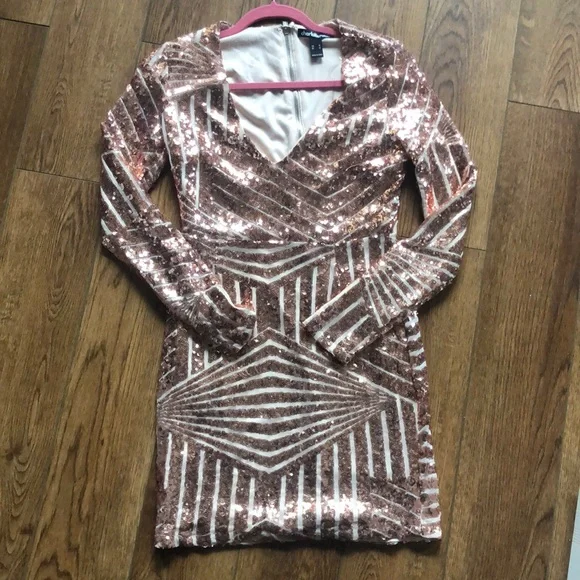 green emerald velvet dress Rose Gold Sequin Short Dress with Long Sleeves Open Back main image 0